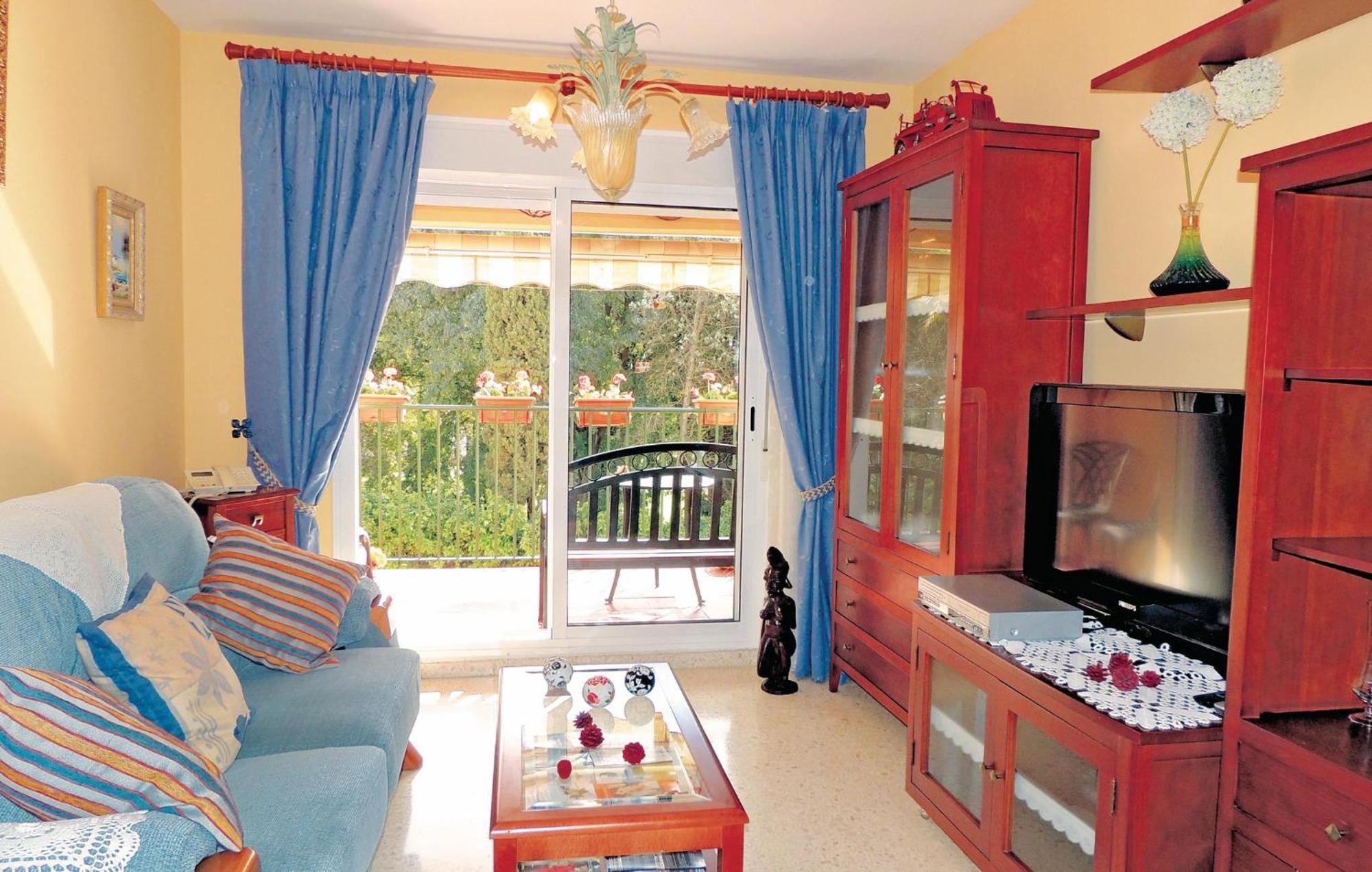 3 Bedroom Nice Apartment In Jerez De La Frontera Exterior foto
